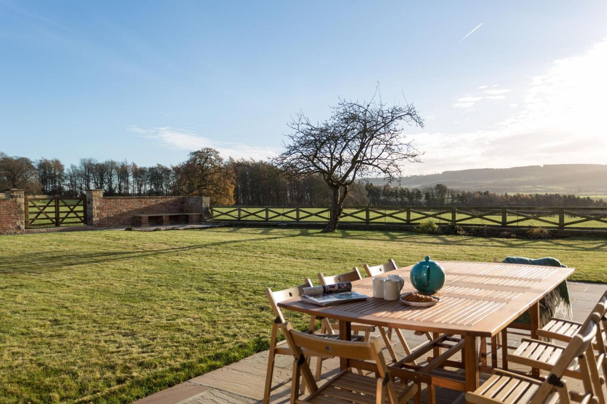 Hollins Farmhouse Leyburn Exterior photo